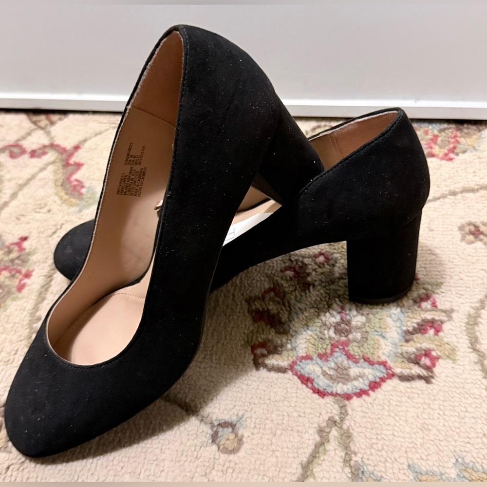 Time and Tru Black Faux Suede Block Heel Pumps Size 10 Closed Toe Memory Foam - Picture 5 of 11